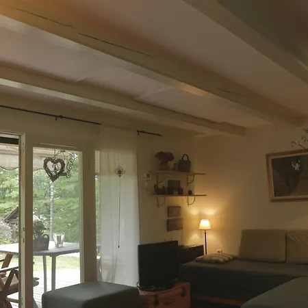 Holiday House Macesen Bledcottage Alpesi faház *
